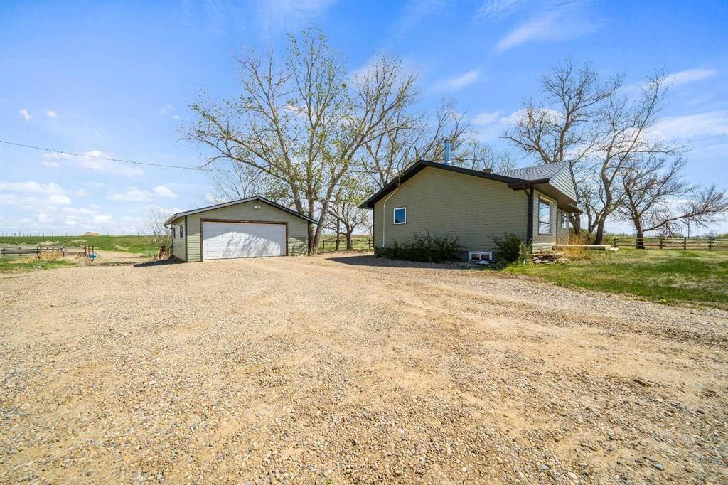 94075 Range Road 115, Burdett, AB - Outdoor