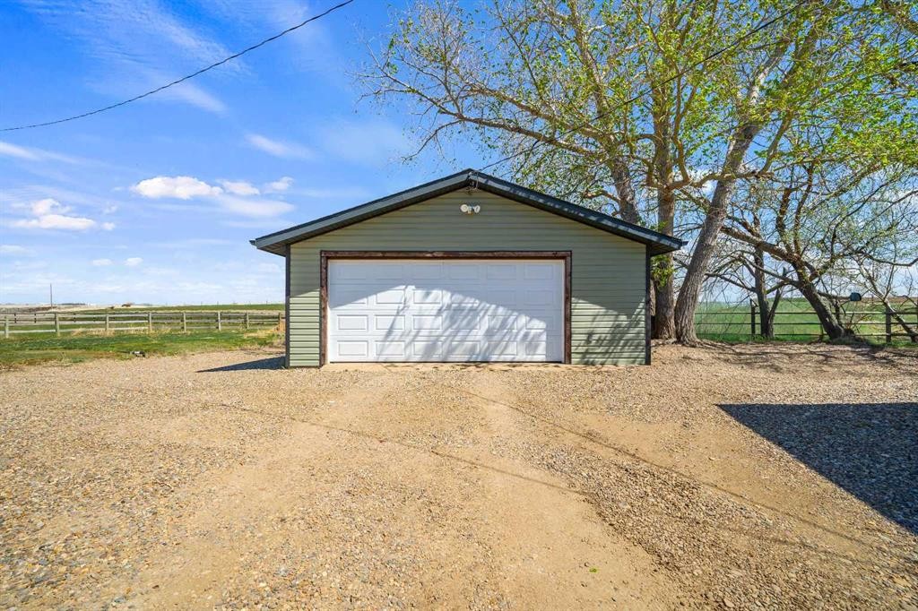 94075 Range Road 115, Burdett, AB - Outdoor