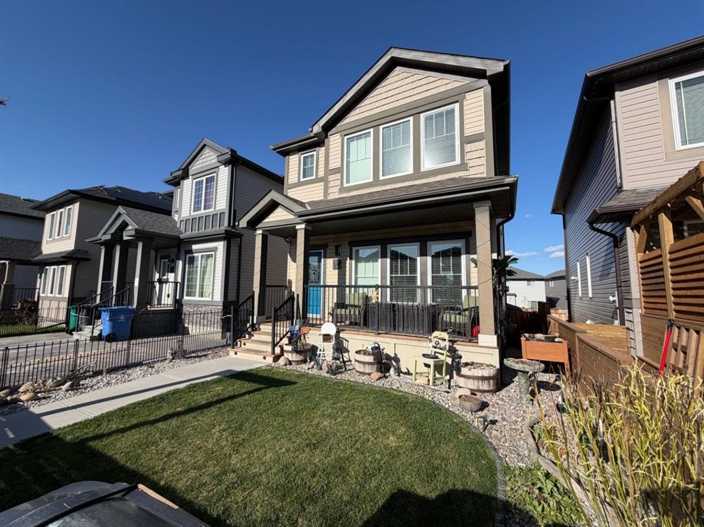 527 Moonlight Lane West, Lethbridge, AB - Outdoor With Deck Patio Veranda