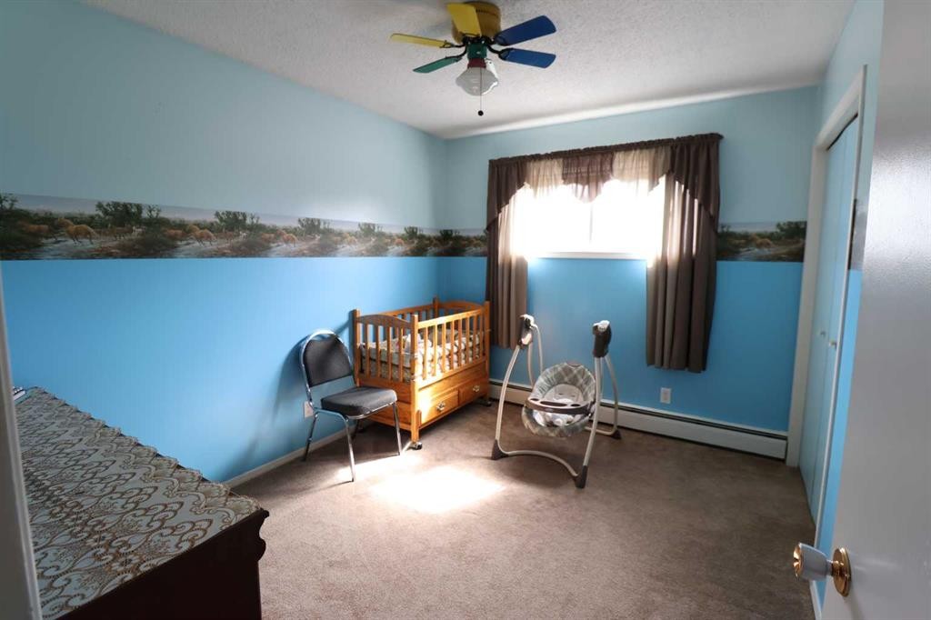 145004 Rr164, Vauxhall, AB - Indoor