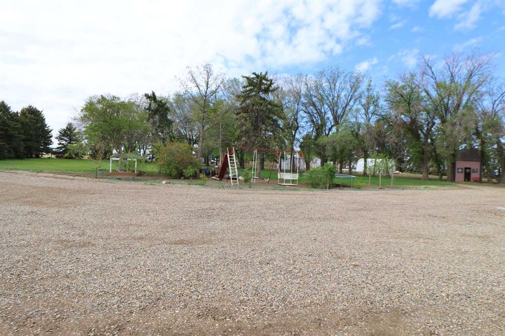 145004 Rr164, Vauxhall, AB - Outdoor