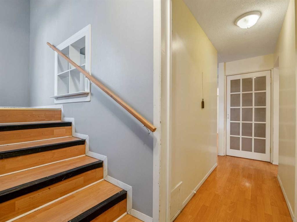 120S 300E, Raymond, AB - Indoor Photo Showing Other Room