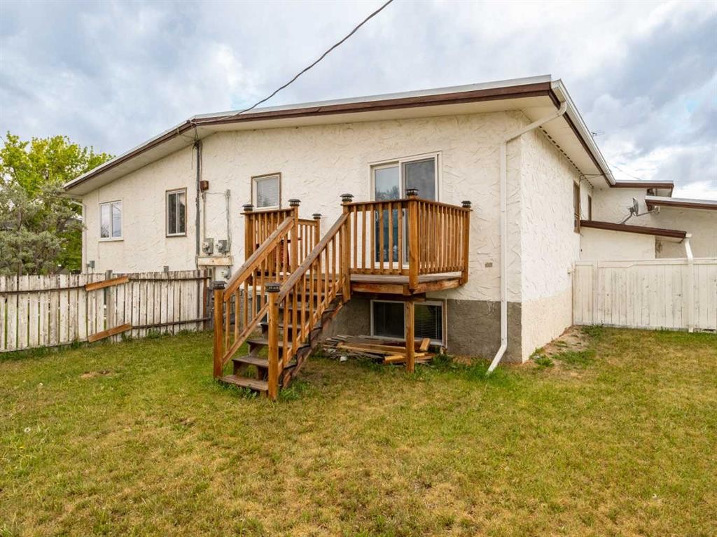 120S 300E, Raymond, AB - Outdoor