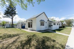 212 20 Street Fort Macleod, AB T0L 0Z0