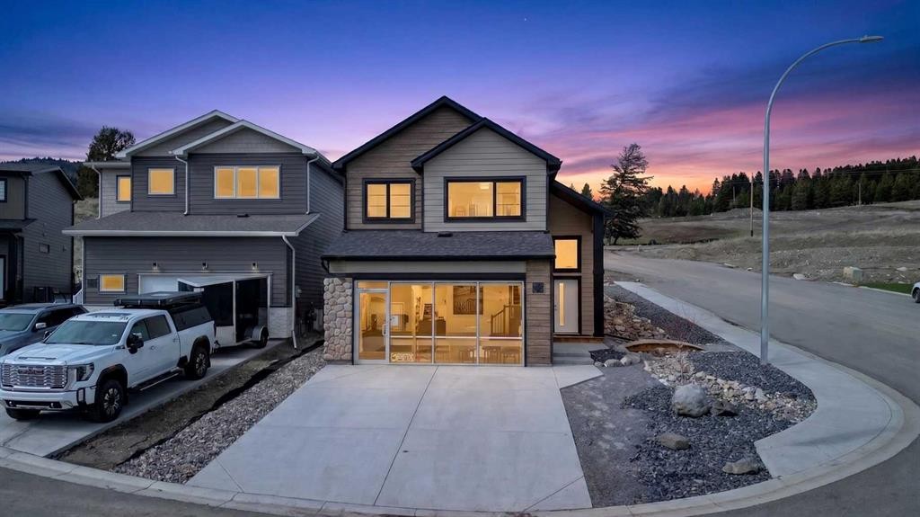 8619 25 Avenue, Coleman, AB - Outdoor With Facade
