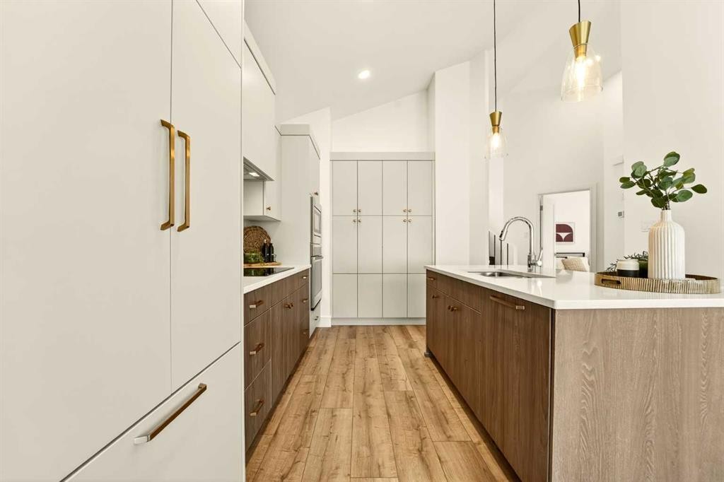 8619 25 Avenue, Coleman, AB - Indoor Photo Showing Kitchen