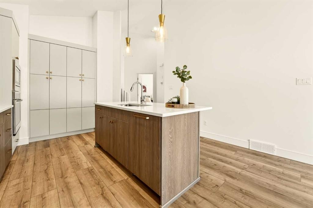 8619 25 Avenue, Coleman, AB - Indoor Photo Showing Kitchen