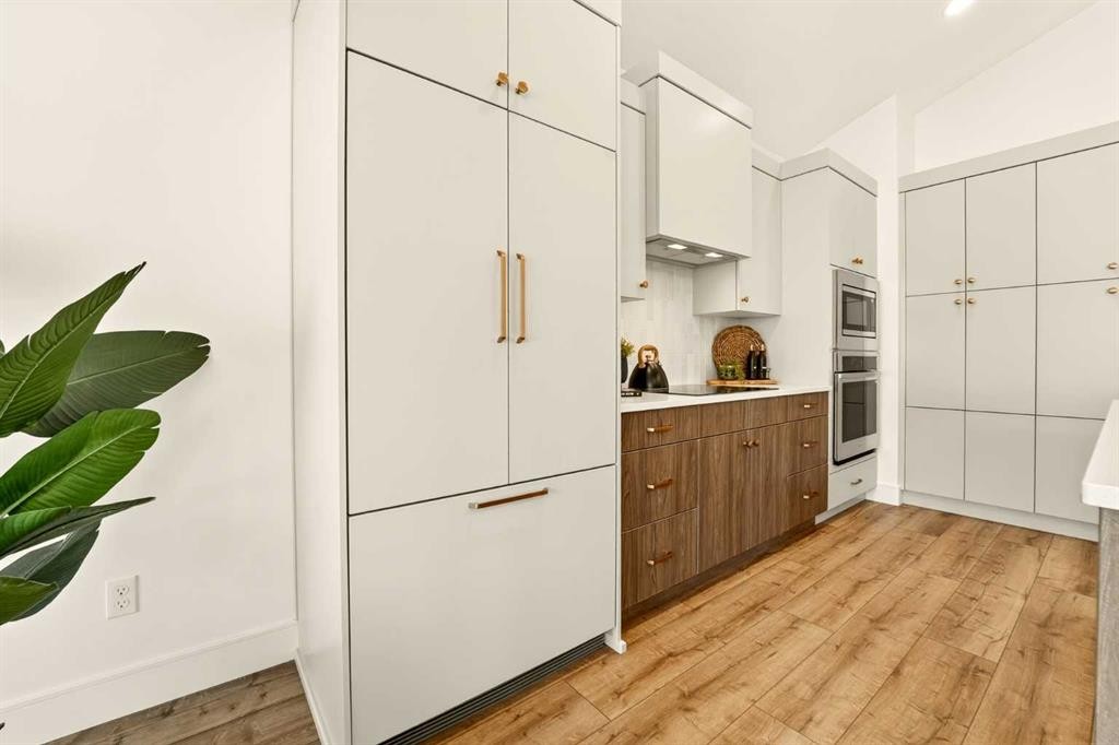 8619 25 Avenue, Coleman, AB - Indoor Photo Showing Kitchen