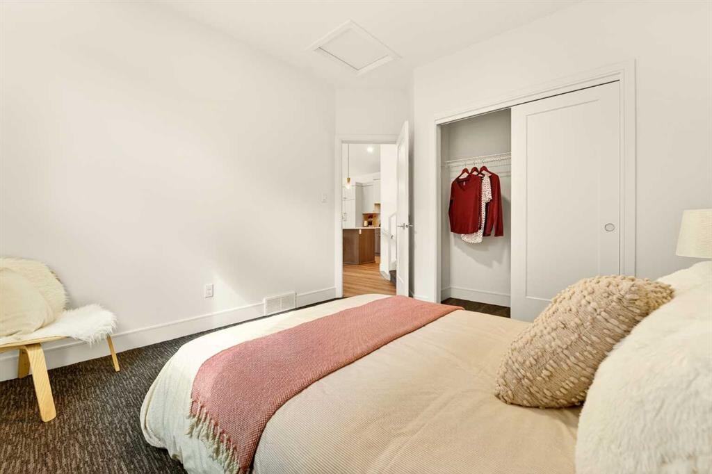 8619 25 Avenue, Coleman, AB - Indoor Photo Showing Bedroom