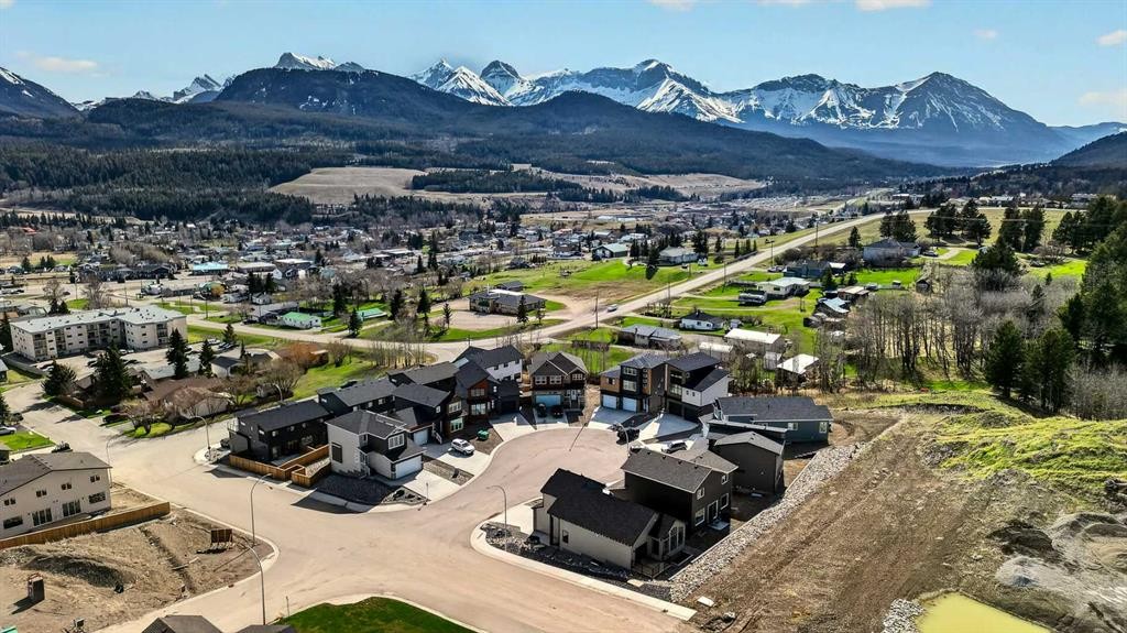 8619 25 Avenue, Coleman, AB - Outdoor With View