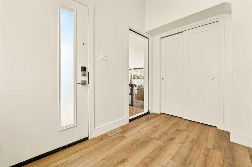 8619 25 Avenue, Coleman, AB - Indoor Photo Showing Other Room