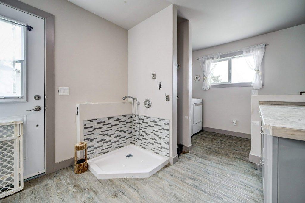 8501 21 Avenue, Coleman, AB - Indoor Photo Showing Other Room