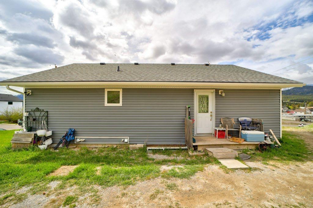8501 21 Avenue, Coleman, AB - Outdoor With Exterior