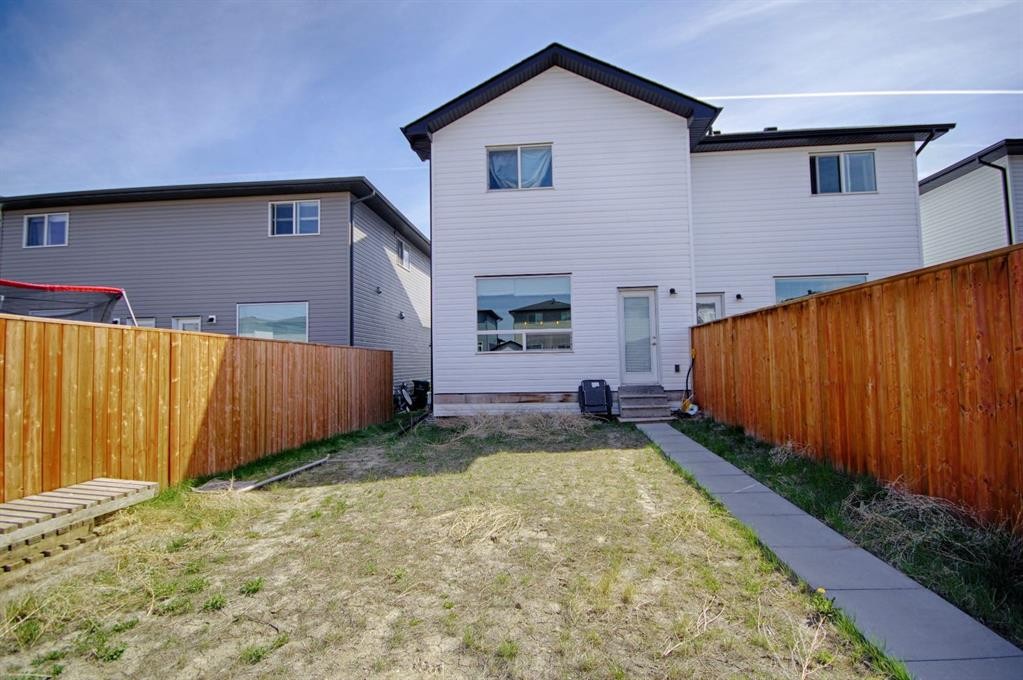 963 Miners Boulevard West, Lethbridge, AB - Outdoor With Exterior