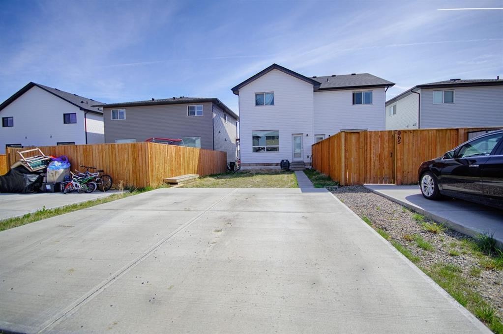 963 Miners Boulevard West, Lethbridge, AB - Outdoor