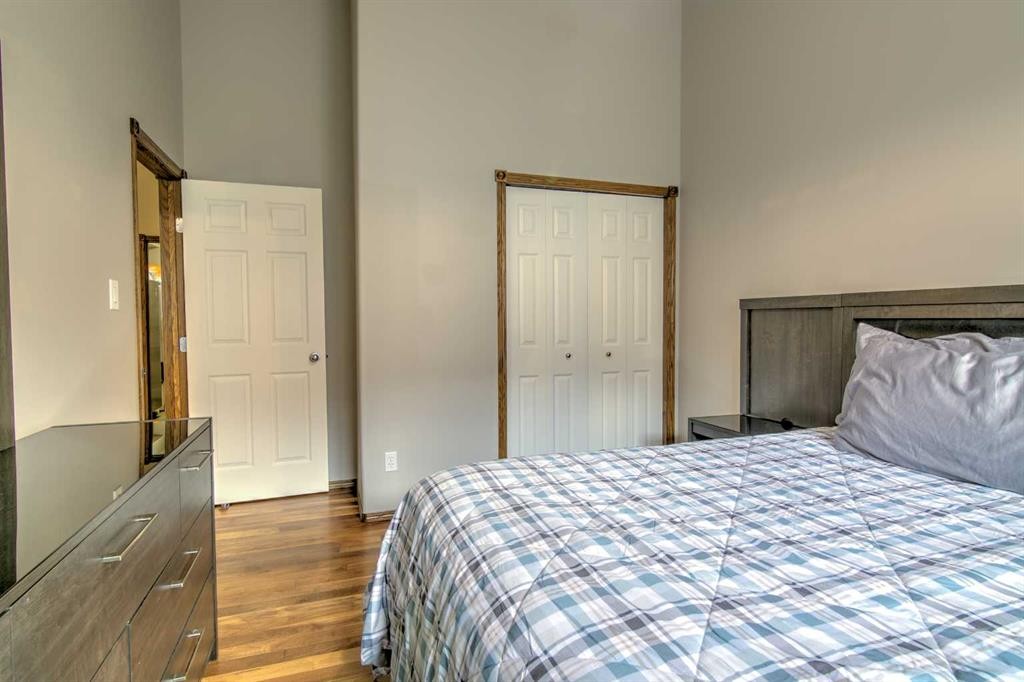 27 Kodiak Boulevard North, Lethbridge, AB - Indoor Photo Showing Bedroom