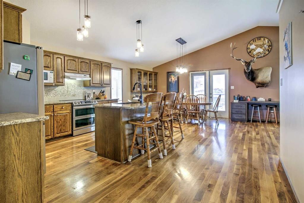 27 Kodiak Boulevard North, Lethbridge, AB - Indoor