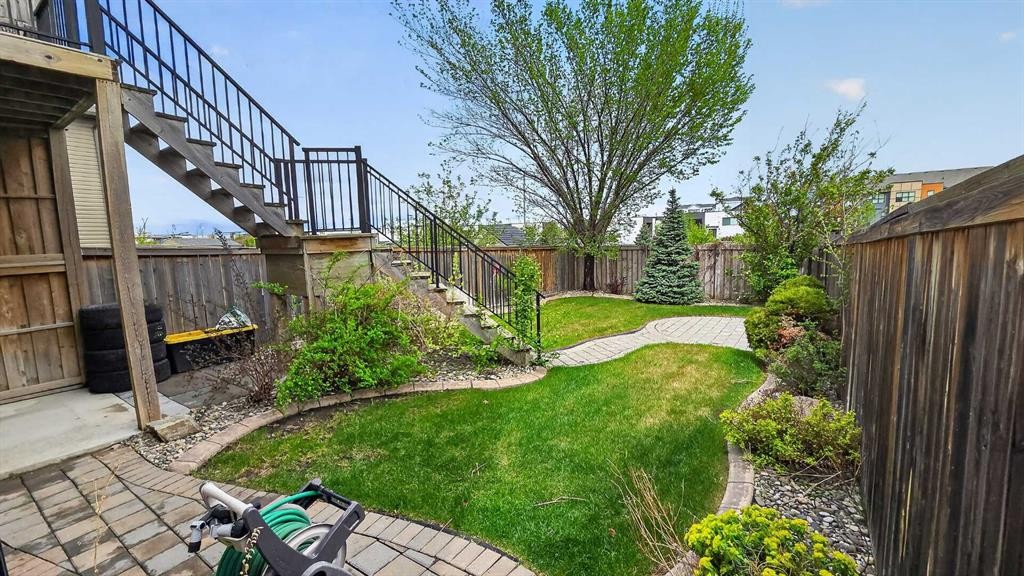 751 Silkstone Close West, Lethbridge, AB - Outdoor