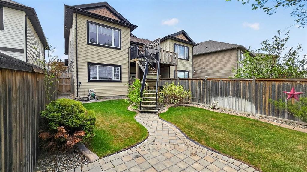 751 Silkstone Close West, Lethbridge, AB - Outdoor