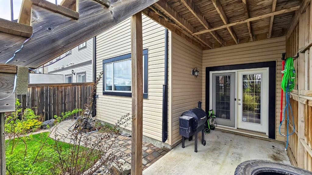 751 Silkstone Close West, Lethbridge, AB - Outdoor With Deck Patio Veranda With Exterior