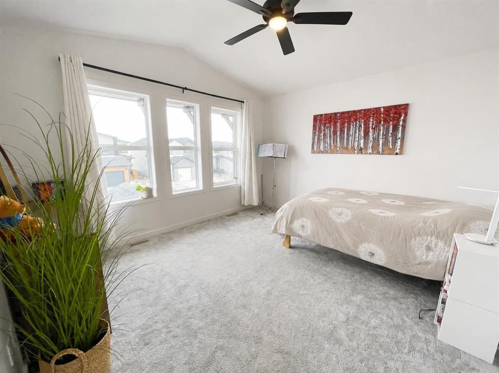 4310 28 Avenue South, Lethbridge, AB
