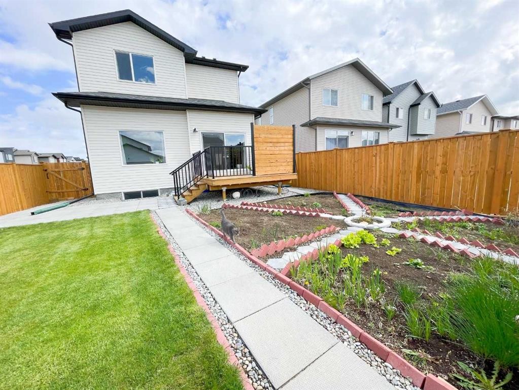 4310 28 Avenue South, Lethbridge, AB