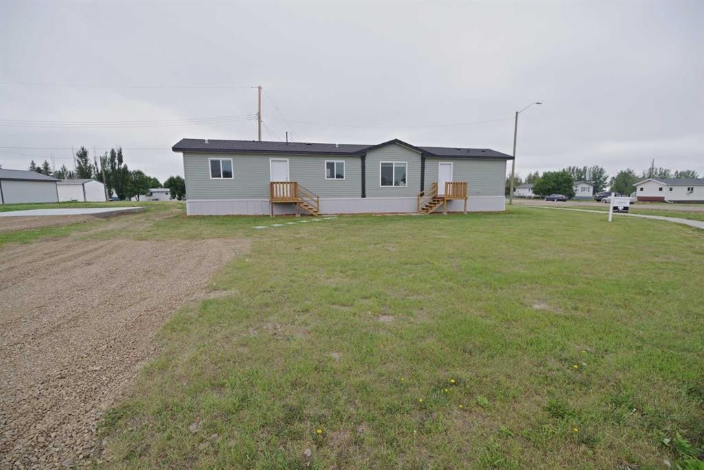 625 3 Avenue, Hays, AB - Outdoor