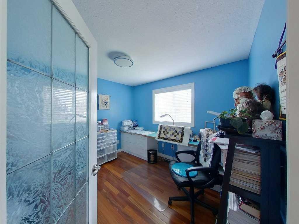 16 Mountview Place, Granum, AB - Indoor