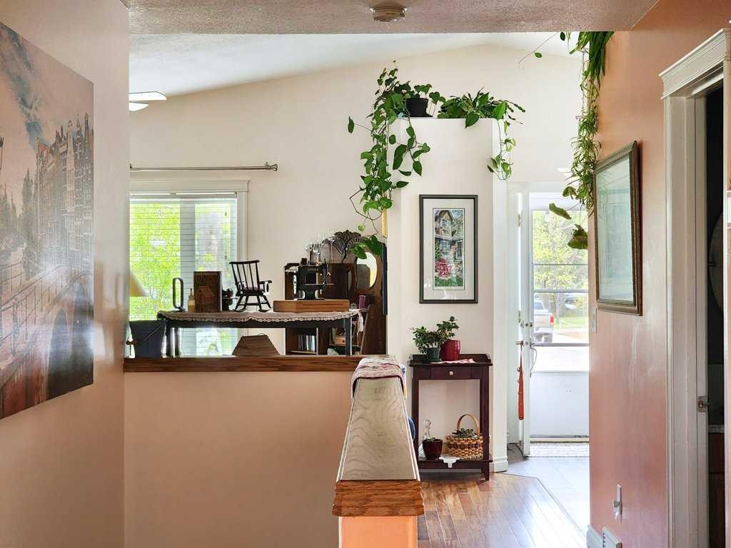 16 Mountview Place, Granum, AB - Indoor Photo Showing Other Room
