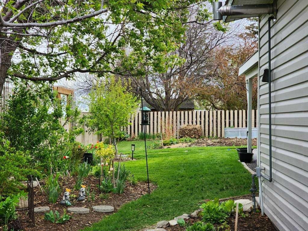 16 Mountview Place, Granum, AB - Outdoor