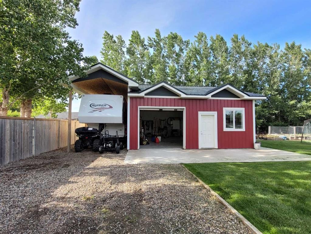 521 12Th Avenue West, Barnwell, AB
