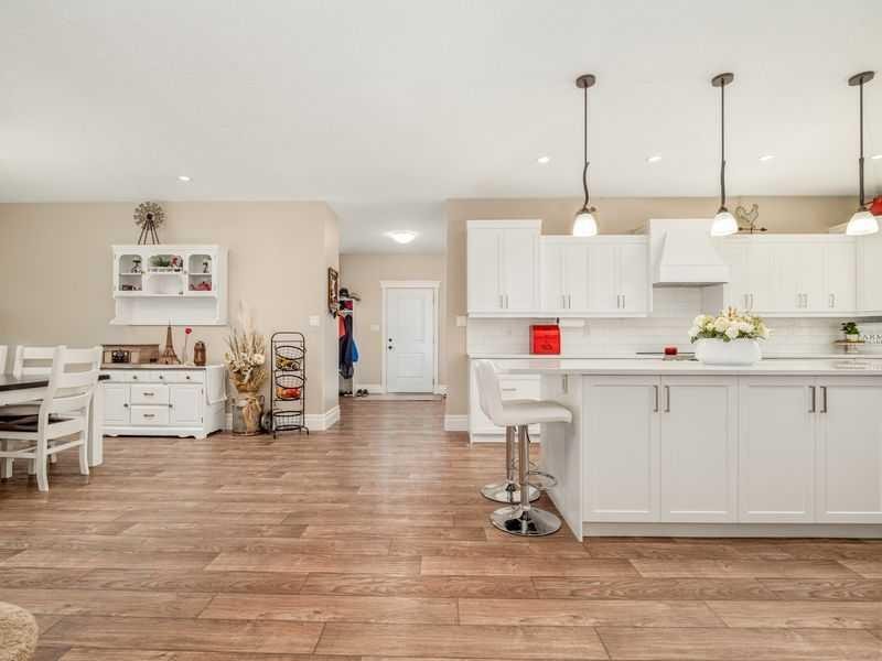 521 12Th Avenue West, Barnwell, AB