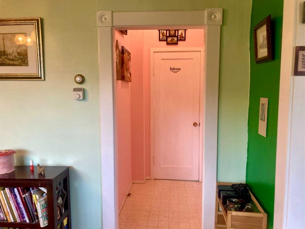 6525 21 Avenue, Coleman, AB - Indoor