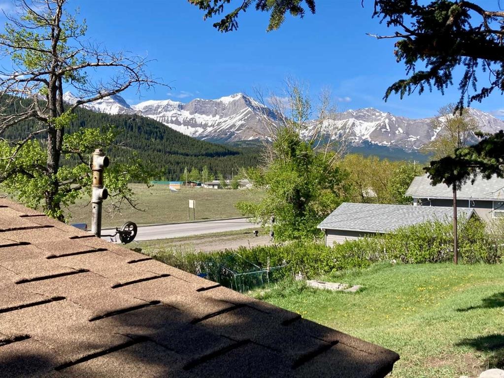 6525 21 Avenue, Coleman, AB - Outdoor With View