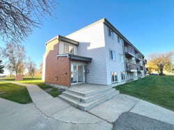 112A-295 Columbia Boulevard WESTLethbridge, AB T1K 4B8