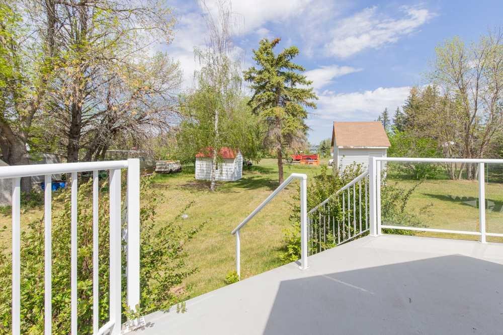 67 E 200 S, Raymond, AB - Outdoor