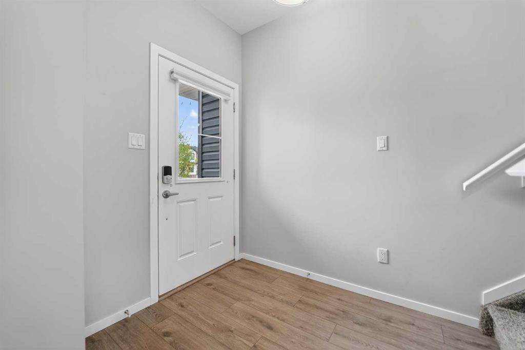 2812 47 Street South, Lethbridge, AB - Indoor Photo Showing Other Room