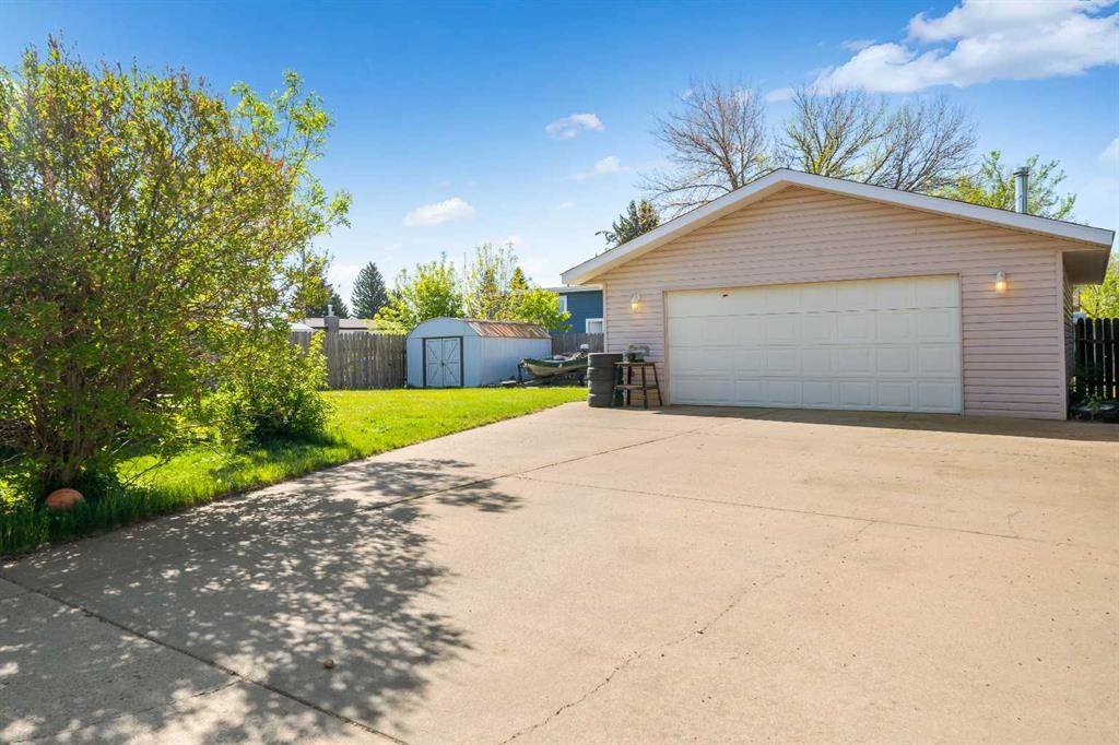 4734 60 Avenue, Taber, AB - Outdoor
