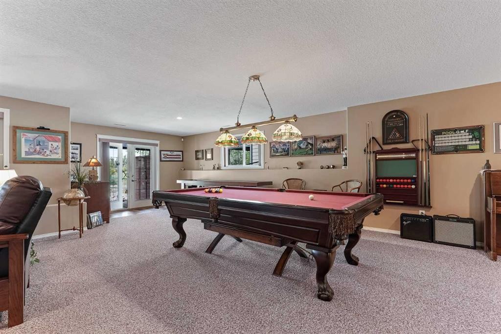 605 Sunridge Crescent West, Lethbridge, AB - Indoor Photo Showing Other Room