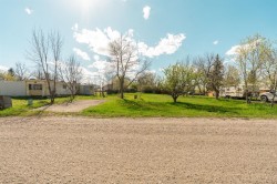 837 2 Street EASTCardston, AB T0K 0K0