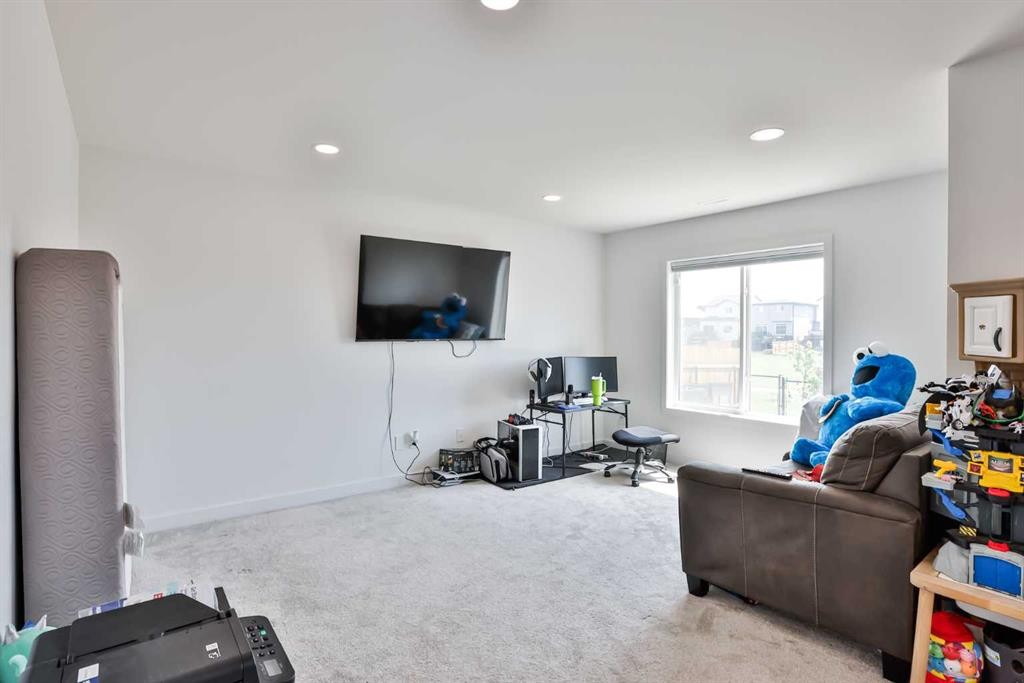 134 Greywolf Road North, Lethbridge, AB - Indoor