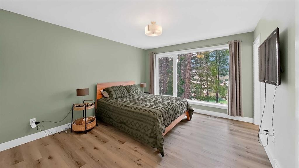 209 Southmore Place, Blairmore, AB - Indoor Photo Showing Bedroom