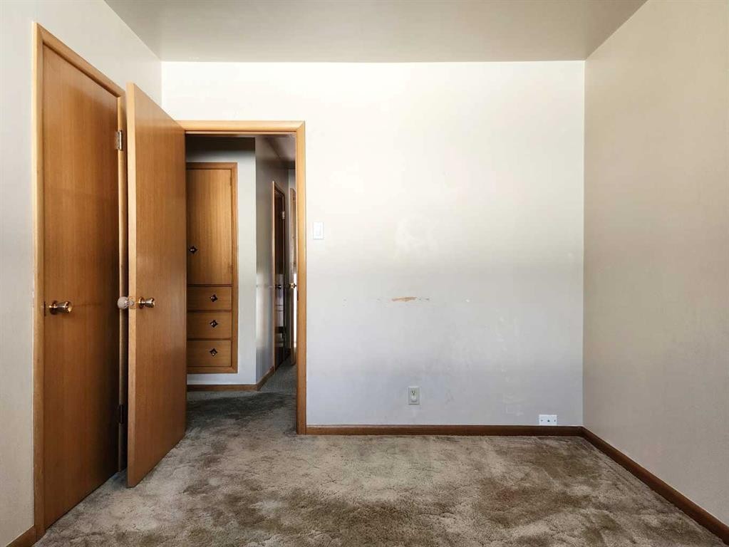 1405 13 Avenue North, Lethbridge, AB - Indoor Photo Showing Other Room