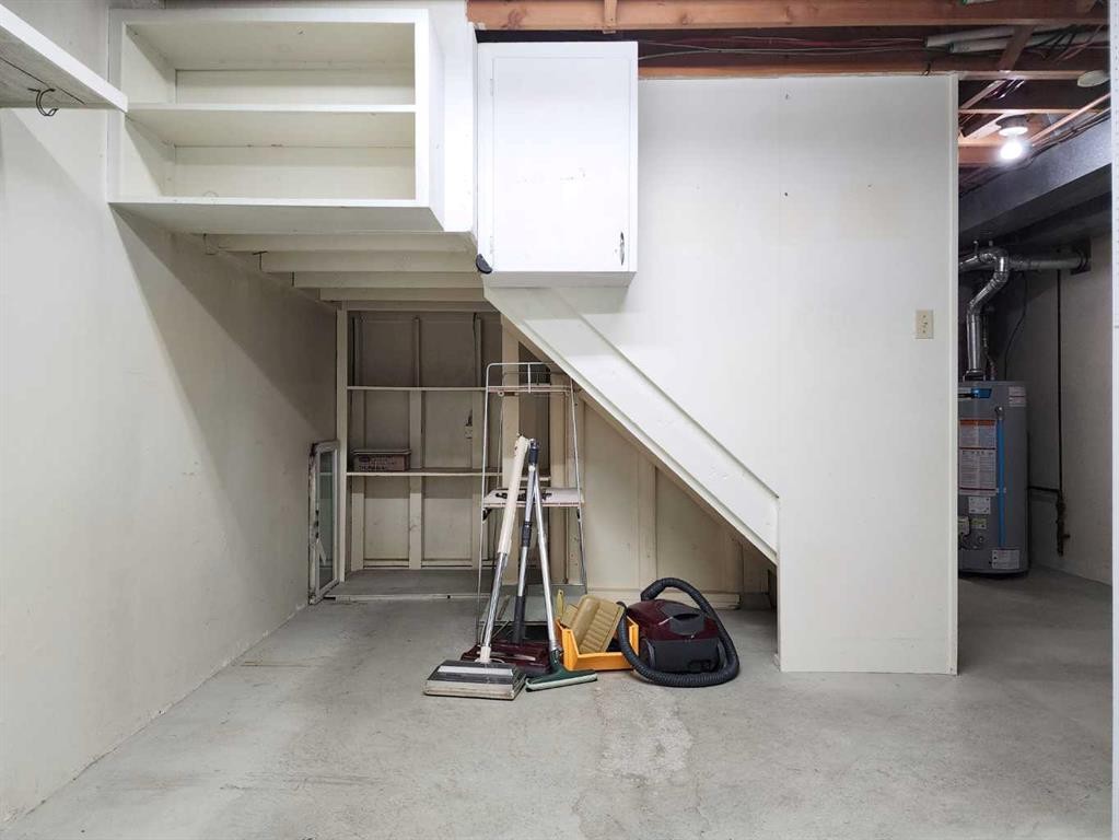 1405 13 Avenue North, Lethbridge, AB - Indoor