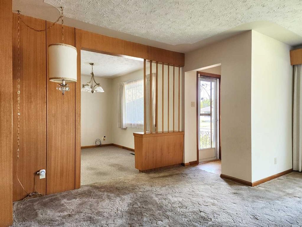1405 13 Avenue North, Lethbridge, AB - Indoor Photo Showing Other Room