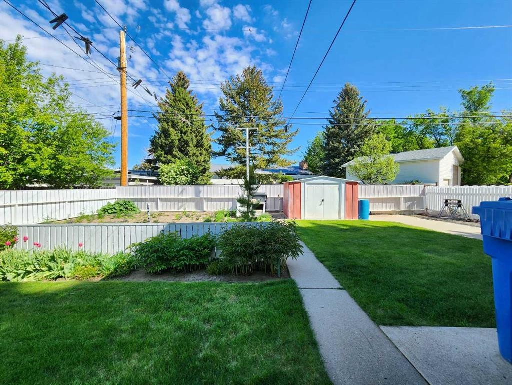 1405 13 Avenue North, Lethbridge, AB - Outdoor