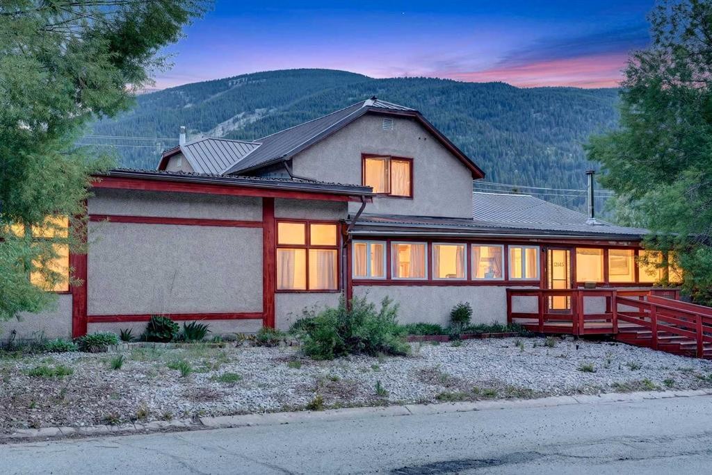 12145 21Ave, Blairmore, AB - Outdoor