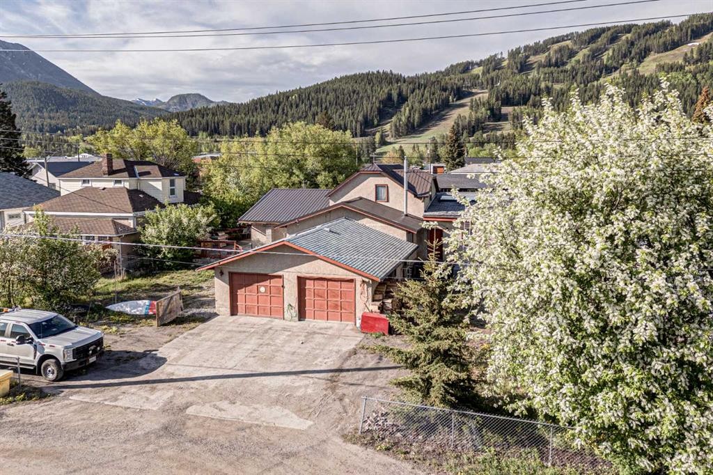 12145 21Ave, Blairmore, AB - Outdoor