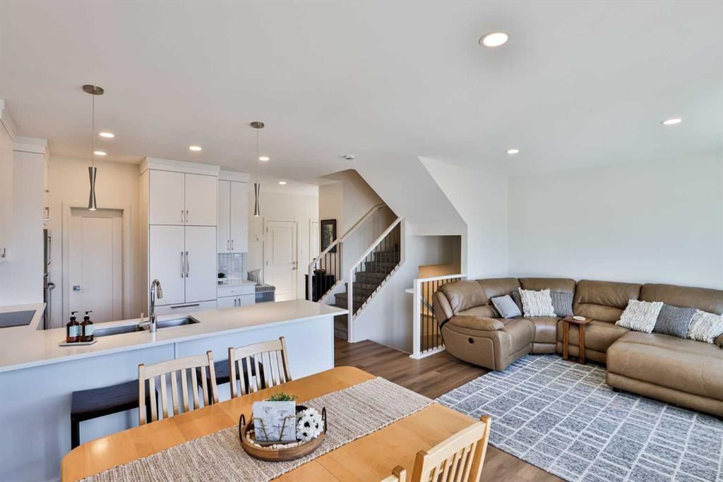 8618 25 Avenue, Coleman, AB - Indoor