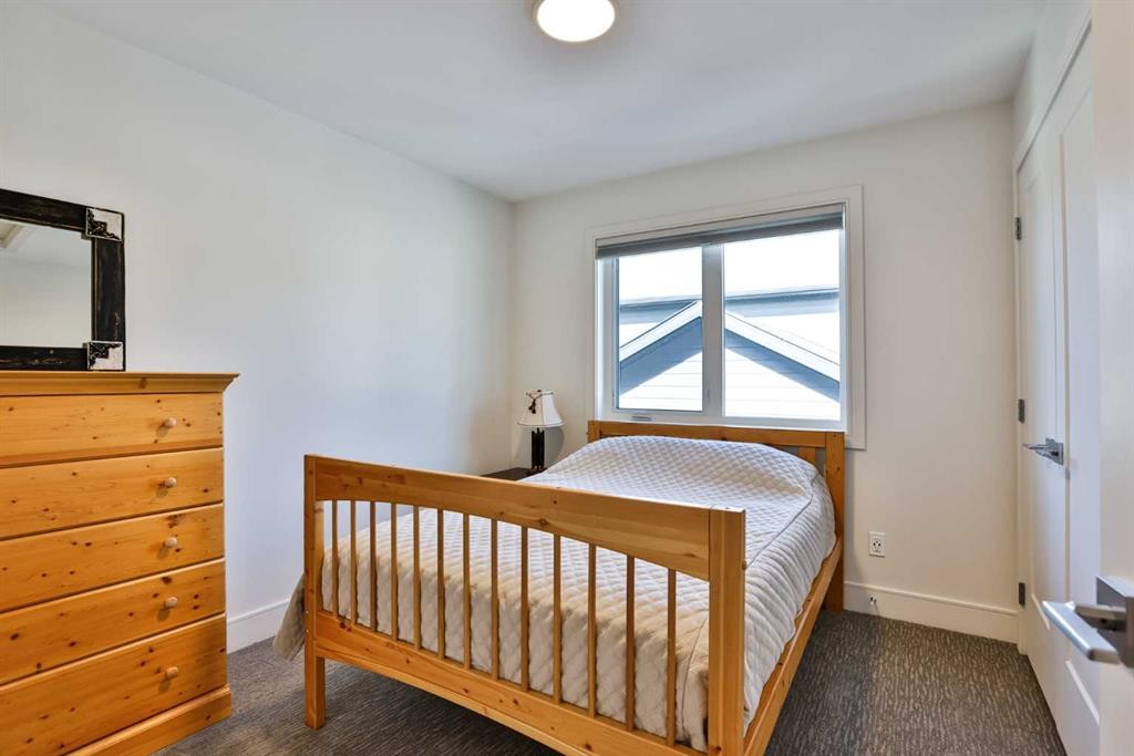 8618 25 Avenue, Coleman, AB - Indoor Photo Showing Bedroom